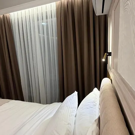 Lux Living Апартаменты