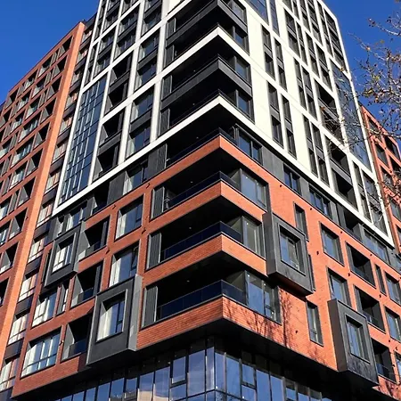 Lux Living Апартаменты *