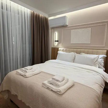 Lux Living *